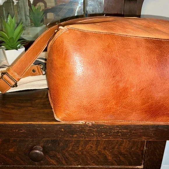 Bed Stu Leather Rockaway Shoulder Bag Crossbody Tote Tan Rustic $345 - Picture 8 of 13